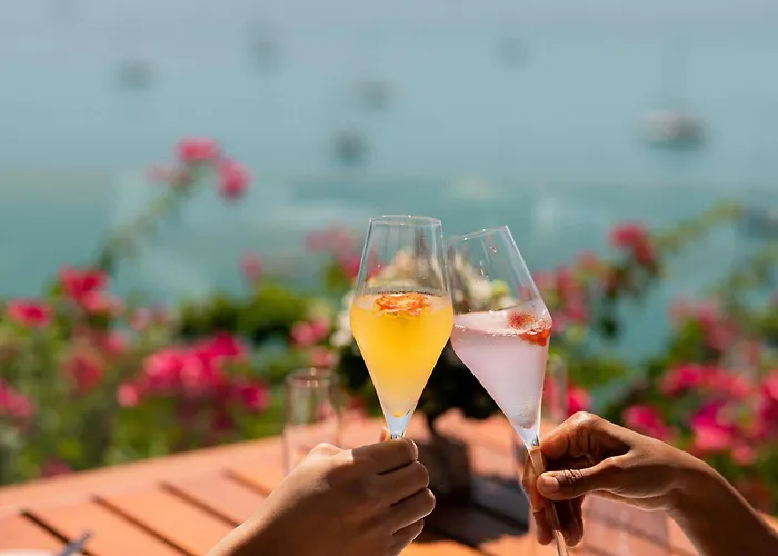 วี วิลล่า ภูเก็ต - เอ็มแกลเลอรี Phuket